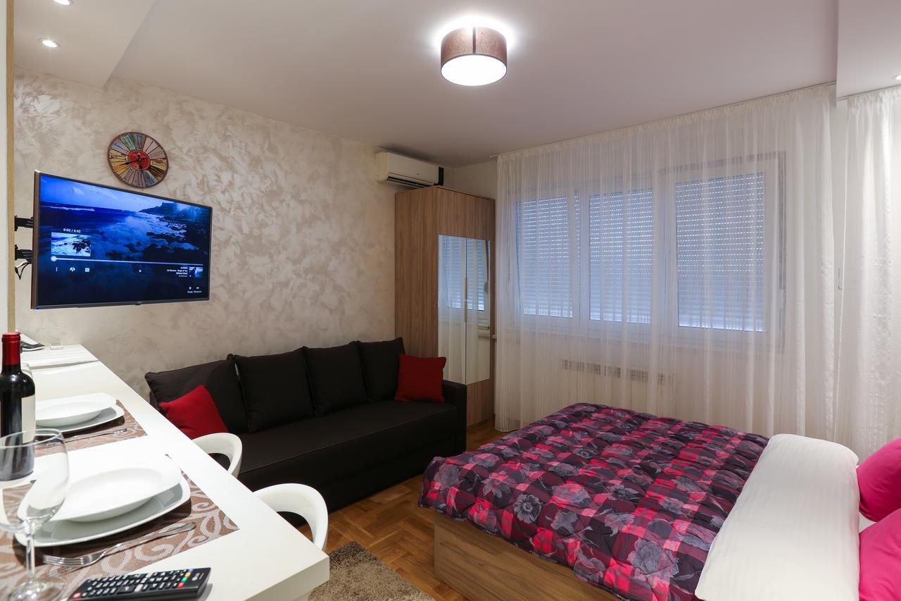 Apartment Promenada 30 Новий Сад Екстер'єр фото